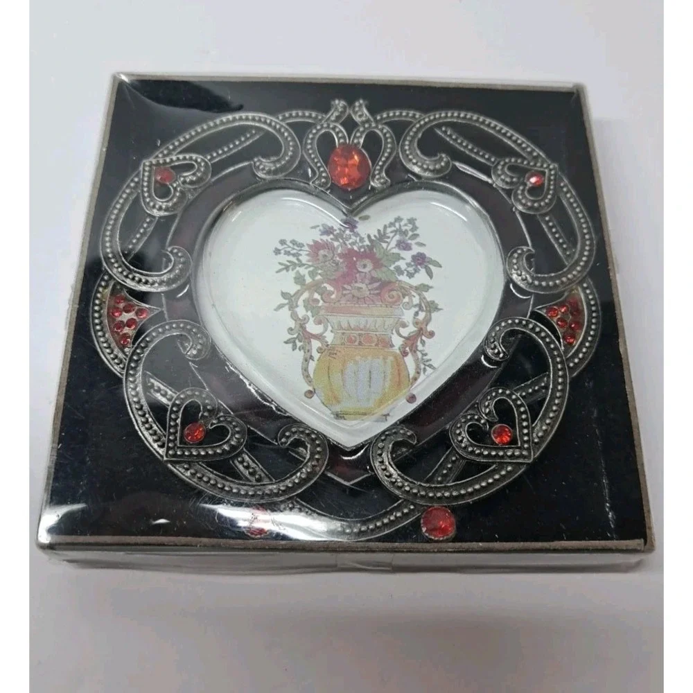House of Velas 14oz 3-Wick Candle Coconut Vanilla/Small Heart Shaped Frame New
